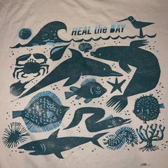 Santa Monica Heal the Bay Waves Crabs Shark Dolphin Logos Shirt XL Beige Vintage
