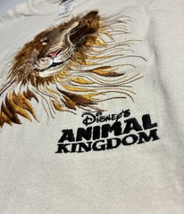 Disney Animal Kingdom Lion Embroidered T Shirt NWT XXL Beige