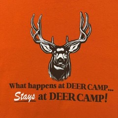 Vintage Deer Camp Hunting Graphic T Shirt Orange Fruit of the Loom L