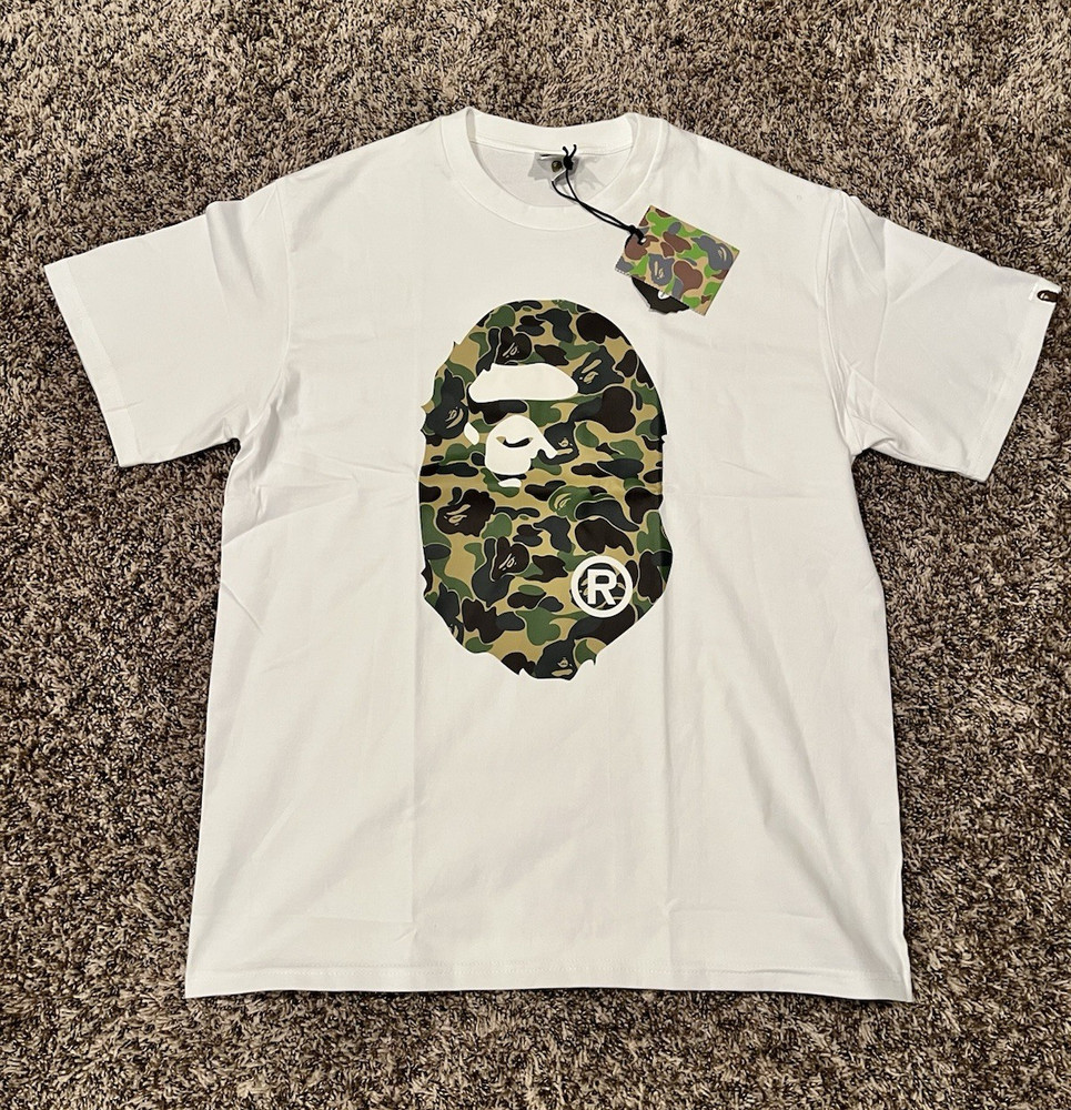 A Bathing Ape BAPE Ape Head Camo Logo Graphic White Tee Mens Size L NWT