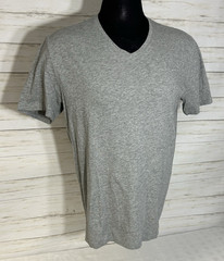 Vince V-Neck T-Shirt Gray Peruvian 100% Cotton Men’s Size LARGE