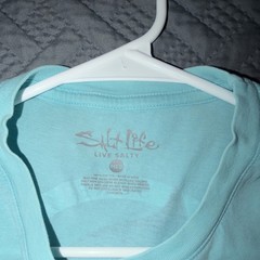 Salt Life Men’s Light Blue Graphic Logo Chest Pocket Cotton Crew Neck T-Shirt M