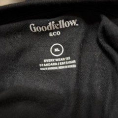 Goodfellow Set Of 2 T-shirts. 1 Taupe And 1 Black Size X-Large