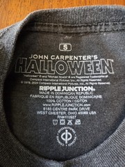 John Carpenter’s Halloween “The Night He Came Home” Mask T-Shirt Size Small