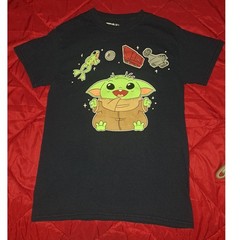 Star Wars Mandalorian Baby Yoda Mens Black T-Shirt Size Small Pre-washed