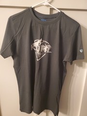 KUHL BORN IN THE MOUNTAINS TSHIRT BRAND NEW CARBON SMALL