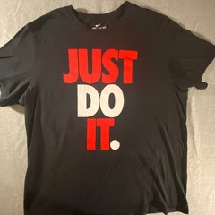 Nike Mens Just Do It Graphic T-Shirt Black Red White XL Short Sleeve AR5006-011