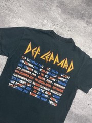 Def Leppard Vintage Tour Band Tee 2015 Heavy Metal Rock T-Shirt Men’s Size M