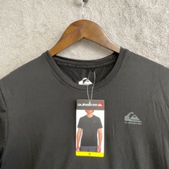 NEW Quiksilver Men’s S Black Active T-Shirt Regular Fit Polyester Spandex Blend
