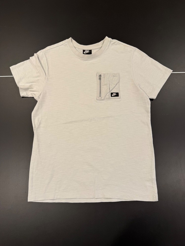 Nike NSW ME Top SS LTWT Mix T-Shirt~Size Medium, Photon Dust Color