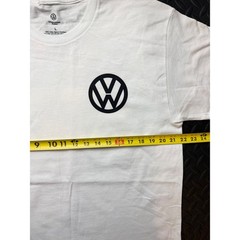 Volkswagen Dogs in Beetle Convertible Graphic T-Shirt White Large VW Logo Tee