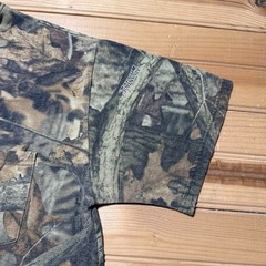 Vintage 90s Advantage Timber Camo Camouflage Graphic Pocket T-Shirt – Medium