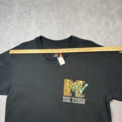 MTV 90s Single Stitch Black Skull Graphic DEADSTOCK Size L Vintage Giant Tag