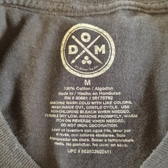 Black Graphic T Shirt Medium Be Kind To One Another Rainbow Text-Used/Excellent
