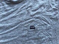 HURLEY PREMIUM T-SHIRT LOT MULTICOLOR 3 PIECES MENS SIZE SMALL EXCELLENT