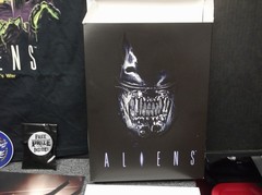 Fright Rags Aliens XL Shirt Box Set with Lobby Cards, Sticker, Weyland Folder