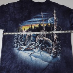 The Mountain Wolf Snowy T-shirt Blue Find 13 Wolves Snow Scene Large Long Sleeve