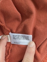 Duluth Trading Mens Orange Long Tail T-Shirt Size Medium Relaxed Fit 100% cotton