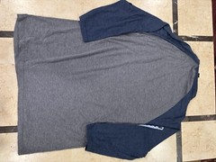 district perfect tri long sleeve Men’s Size Large Gray Blue