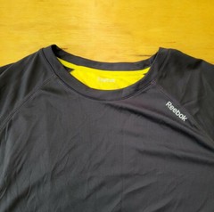Reebok Men’s Size L Solid Gray & Yellow Workout Running Crew-Neck T-Shirt