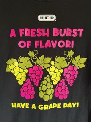 HEB T Shirt Mens Large Grapes Produce Employee Uniform Texas Grocery Store H-E-B