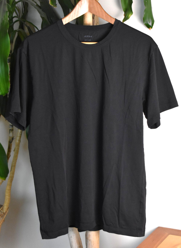 Uniqlo AIRism Men’s Black T-Shirt Size Large