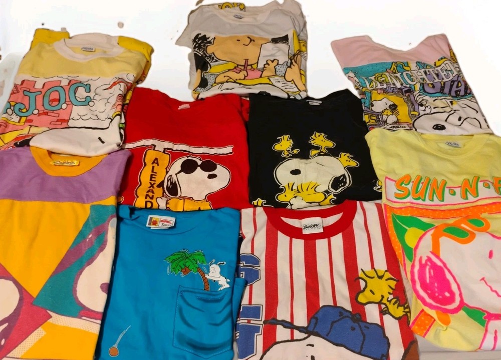 Lot of 9 Vintage T Shirt Bundle Snoopy Sleep graphic tee Small To Medium