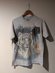Vintage 2003 The Mountain Tiger Animal Nature Big Cat Blue Medium T-Shirt