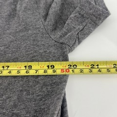 Calvin Klein CK Logo Gray Men’s Medium T-Shirt Short Sleeve Easy Care
