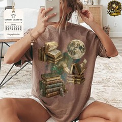Books Moon Vintage Comfort Tee