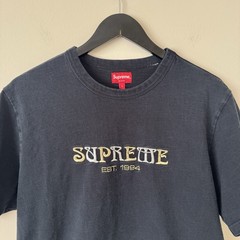 Supreme FW18 Nouveau Embroidered Logo T-Shirt