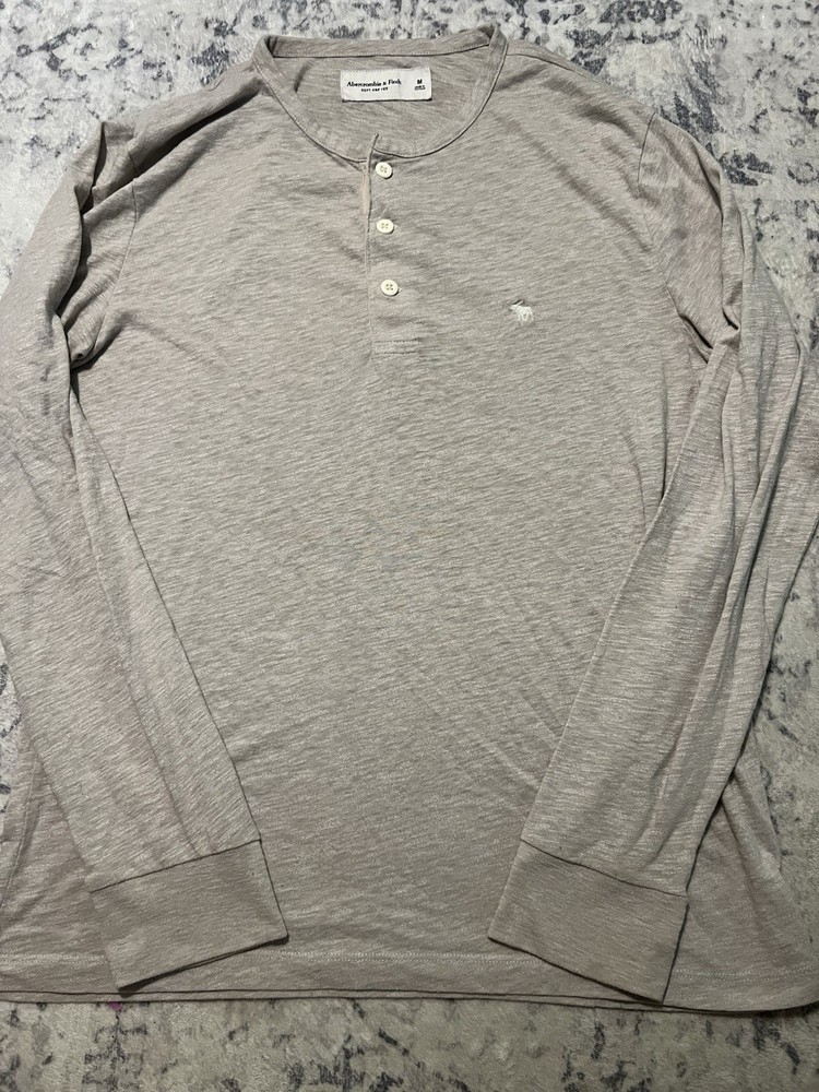 Abercrombie & Fitch Soft A&F Tee Men’s M Gray Knit Long Sleeve Henley T-Shirt