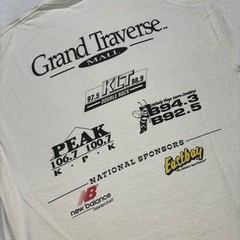 Vintage Gus Macker T-Shirt Mens Large White Traverse City MI Basketball 2002 Y2K