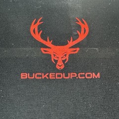 Bucked Up Deer Head Graphic T Shirt Black Red Logo Flag Sleeve Men’s XL