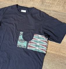 Universal Works T Shirt Mens Size Large Pocket Tee Navy Blue Geometric Pattern