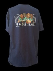 Crown & Ivy Game Day Men’s Large T-Shirt Dogs Playing Football