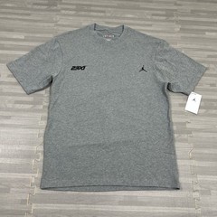 Nike Jordan 23XI Tyler Reddick Chicago Street Race 2025 T-Shirt Mens Small Gray