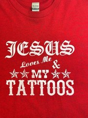 Jesus Loves Me & My Tattoos Mens L Red Graphic Tee Nautical Star Tattoo Gildan