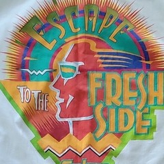 Men’s XL White Fresh Wrap “Escape to the Fresh Side” Graphic Pocket Crew Tee