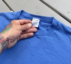 VTG 90s Faded Blue Pocket T Shirt—MADE IN USA—Single Stitch 100% Cotton Large