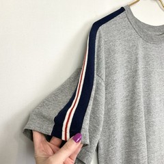 Vintage Russell Athletic Mens Large Gray W/ Jersey Stripes Sleeve Shoulder 90s