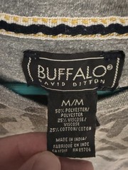 Buffalo David Bitton Mens M Gray Distressed Graphic V-Neck T-Shirt Spellout 73