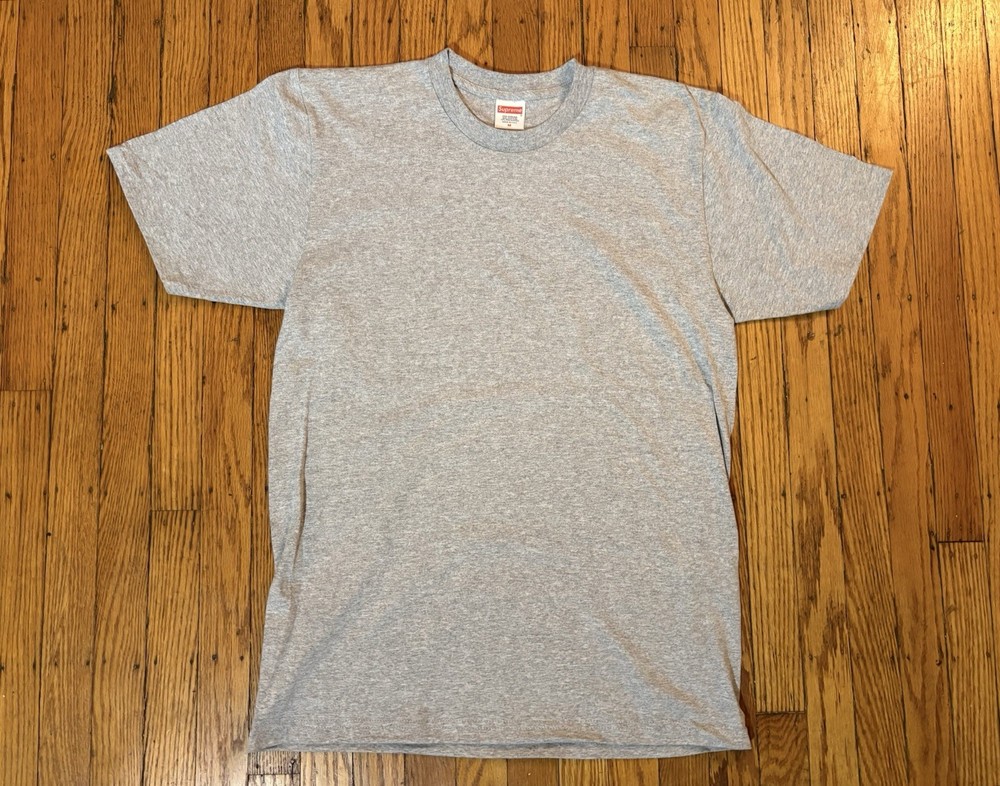 Supreme New York Gray Blank Shirt USA Hypebeast Skateboarding Size M NWOT