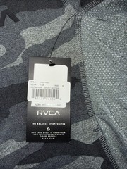 $60 RVCA Men’s Sport Vent Performance Camo Crew Neck T-Shirt-Grey Camo-Medium