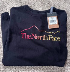 The North Face Men’s 2XL Black Long Sleeve Crew Neck Graphic Logo T-Shirt