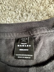 Oakley Men’s L Regular Black Crew Neck Short Sleeve Logo Graphic Print Tee