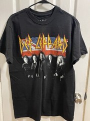 Def Leppard Men’s Lineup Black with Grinding T-Shirt Size X-Large