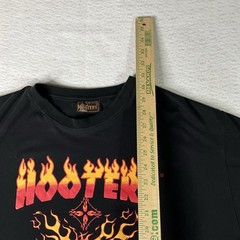 Hooters Shanghai Flames Graphic T-shirt Men XL Black Short Sleeve Y2K VTG