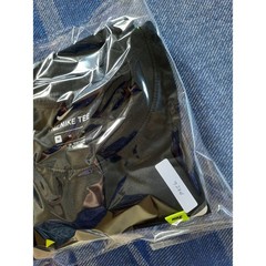 Nike Mens Graphic T-Shirt Black Neon Green Swoosh Big Logo Tape Sleeve Medium