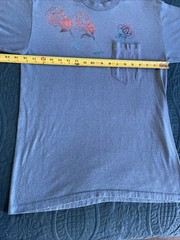 VTG 90’s Blue Womens pocket T-shirt, crewneck, rose themed, medium